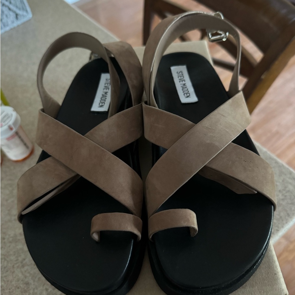 Steve Madden Women's Brown Strappy Sandals